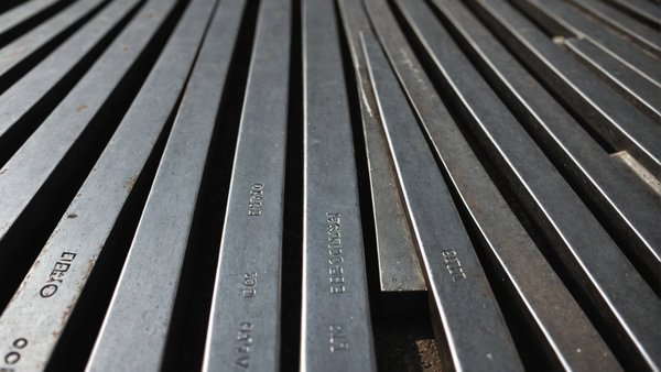 Fer plat acier metaux plat: qualité et dimensions variées chez le roi du fer